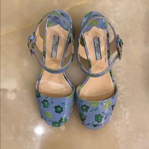 Prada sandals blue w/signature kisses in green